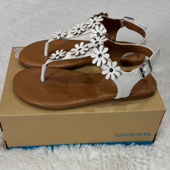 Thereabouts ,Size3 (Girl)White Floral Sandals - Picture 13 of 17